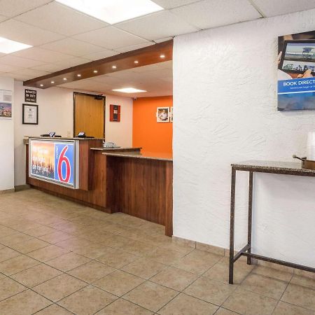 Motel 6-Prospect Heights, Il Luaran gambar